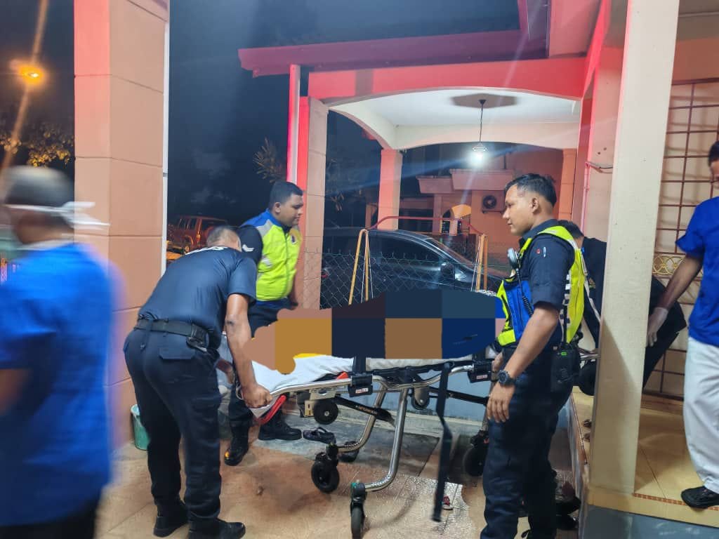Sudahlah terkunci, pengsan pula dalam rumah