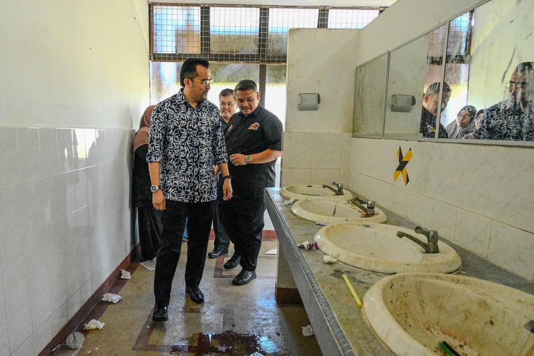 MRSM Terendak paling daif dalam negara – Asyraf Wajdi