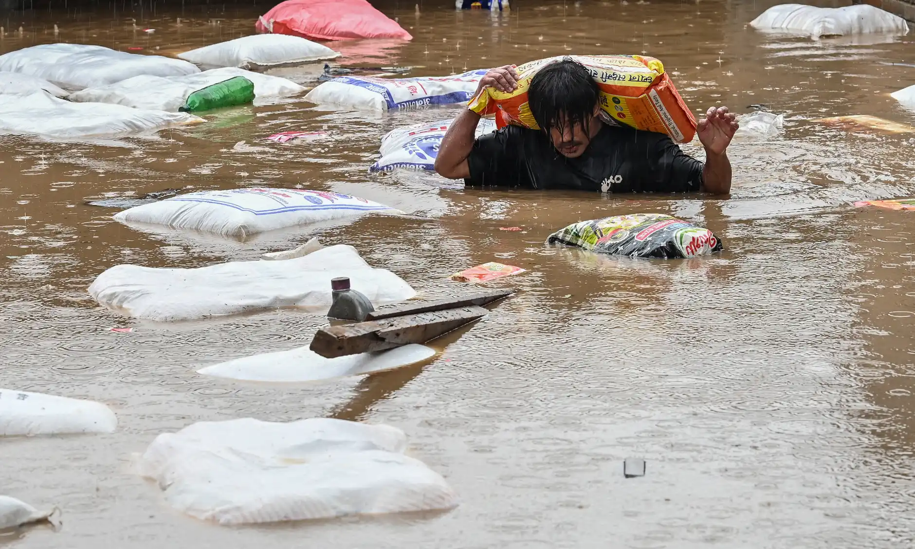 banjir nepal flash