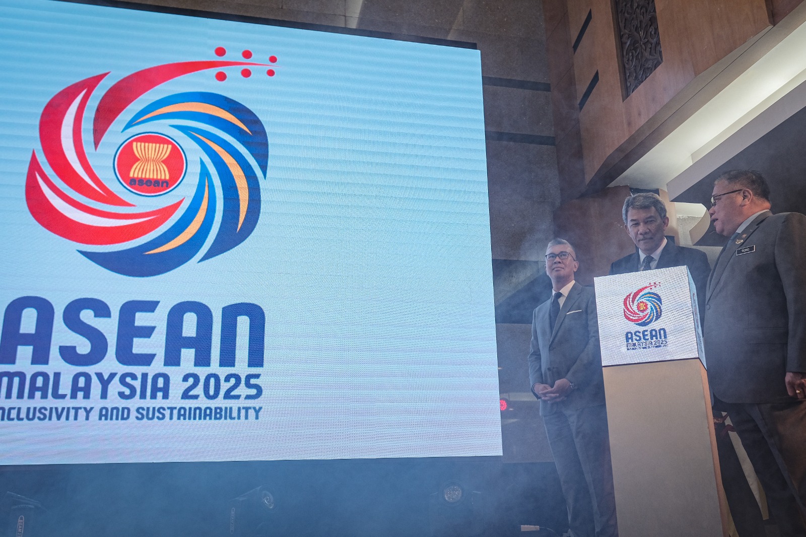 ASEAN LOGO TEMA