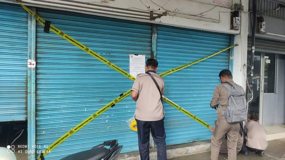 kedai tutup