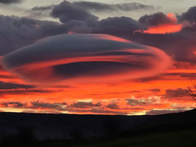 awan ufo