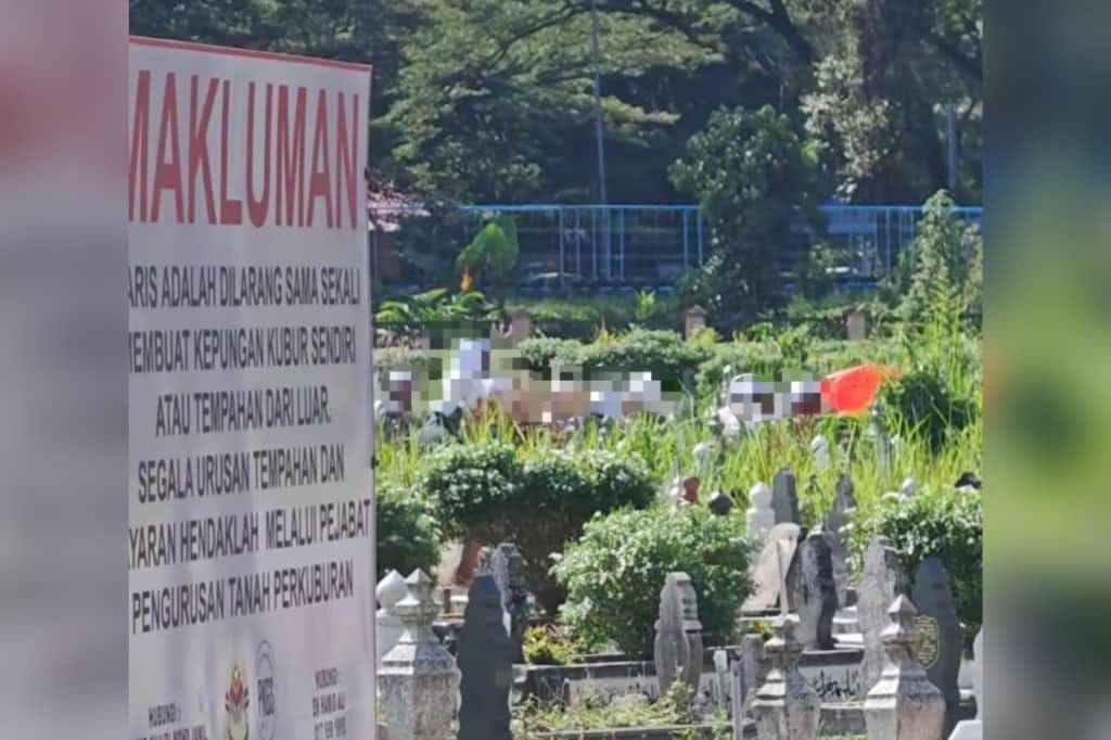 kubur ritual