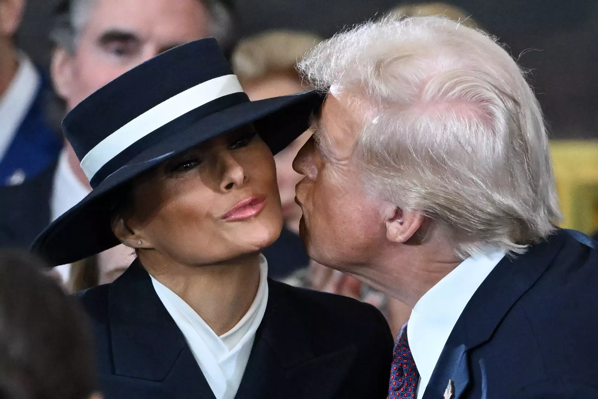 ciuman melania