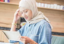 Bank bukan along, masih boleh bawa berbincang