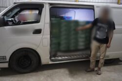 Arak, rokok bernilai lebih RM4.4 juta dirampas