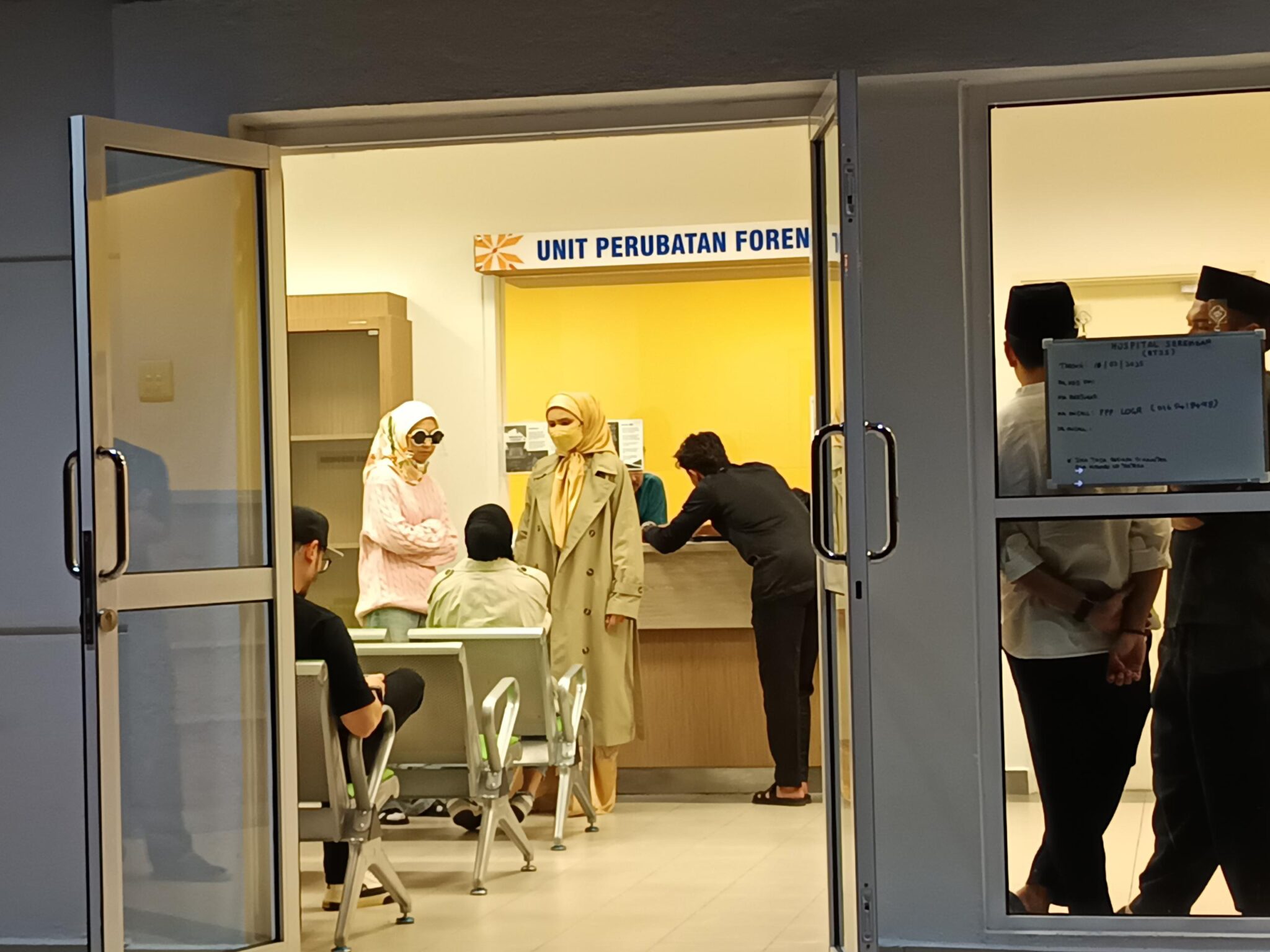 Aisy Al Rees dikebumi esok, keluarga dan rakan beri semangat kepada ...