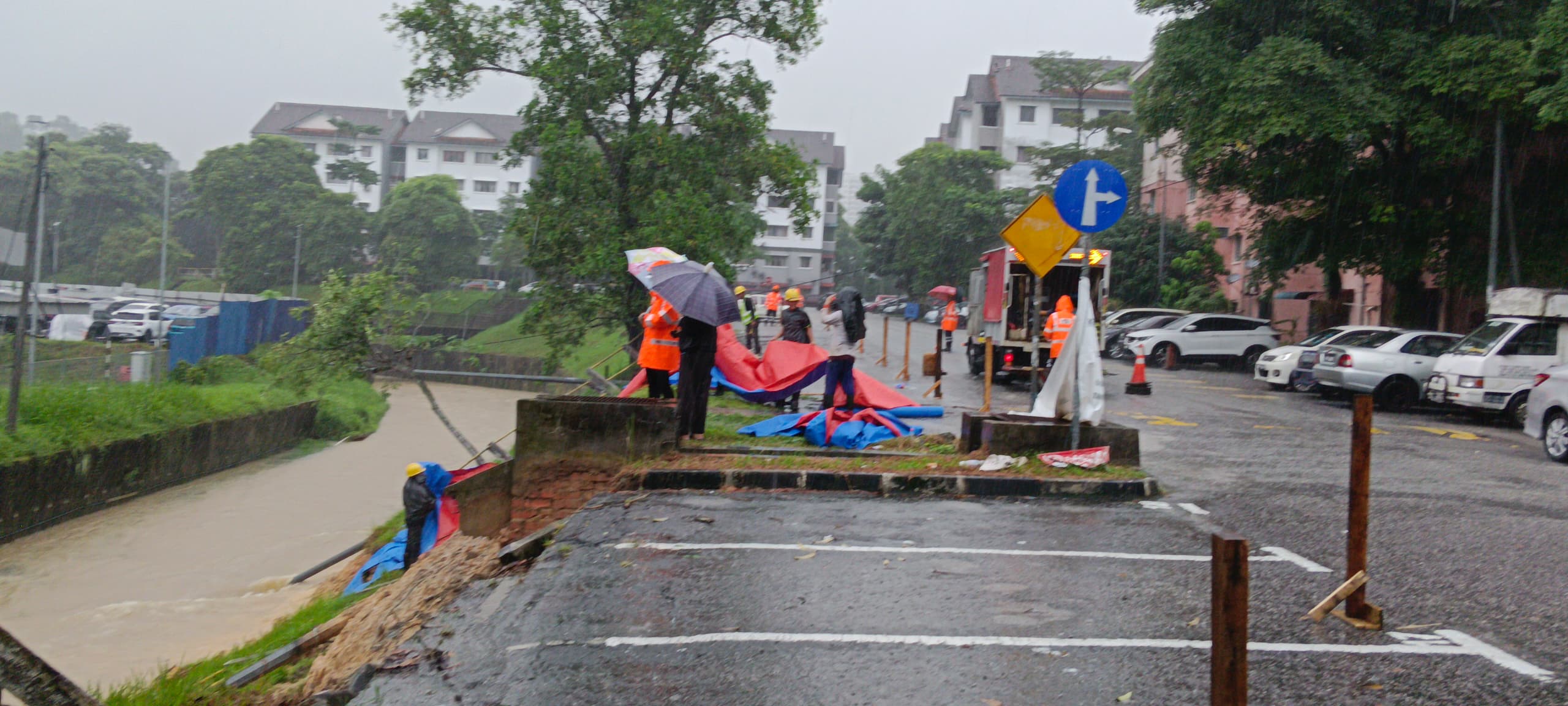 BANJIR JOHOR MANGSA MENURUN