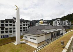 LBS perkasa komuniti dengan pembinaan surau di Cameron Highland