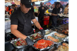 Alaska King Crab laris di bazar Ramadan