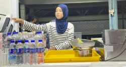 Platform mahasiswa bekerja di kampus
