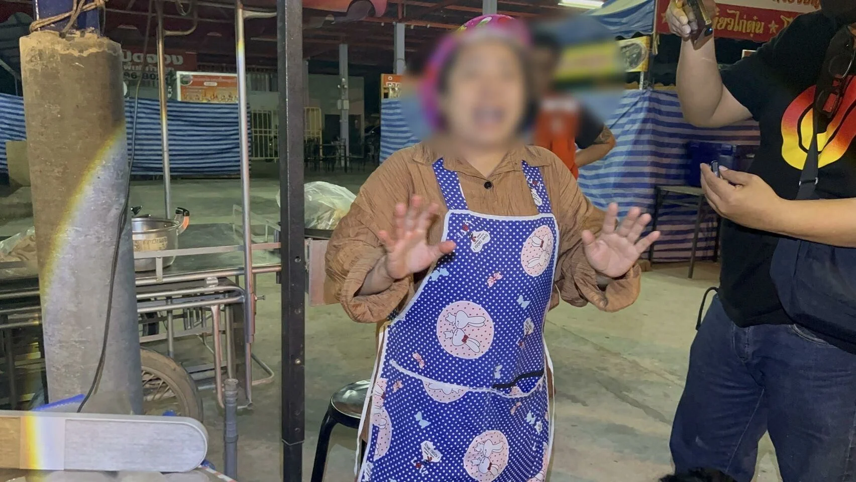 Wanita kelar telinga bekas suami kuat cemburu