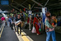 Mata wang Indonesia menjunam paras terendah