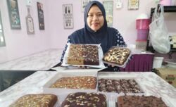 Jual kek pisang pun boleh hidup senang