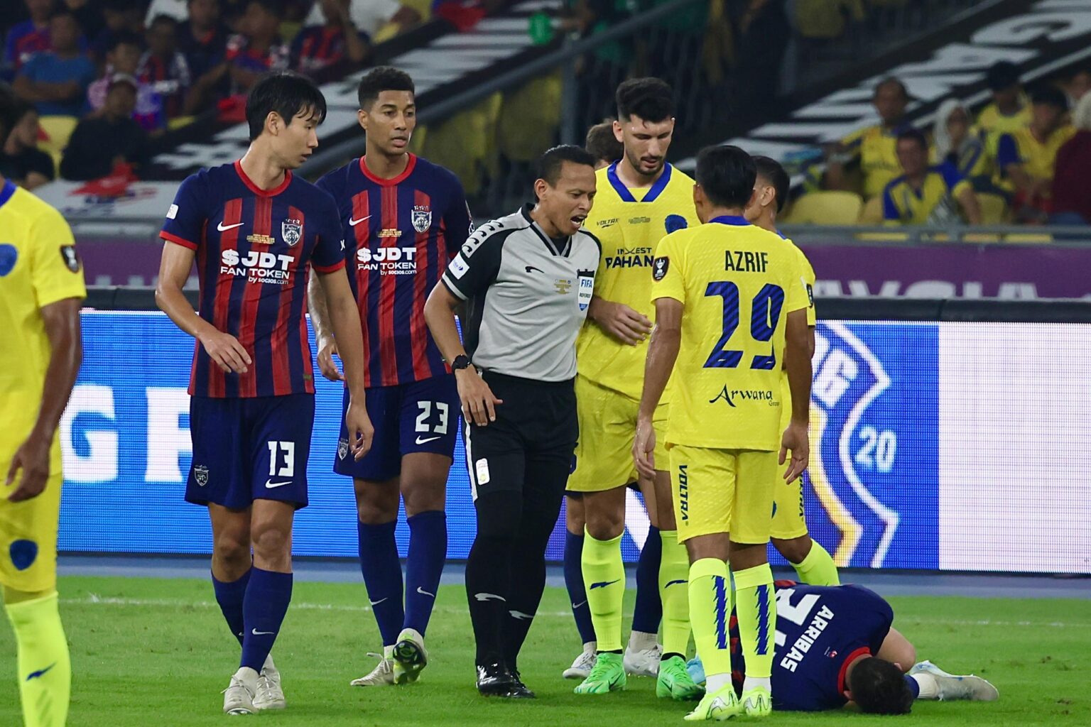 Pengadil final Piala Malaysia 'bikin panas'