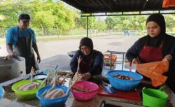 ‘Saya graduan dan saya kerja di pasar awam’