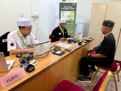 Buat pengaktifan kad ATM di tanah air