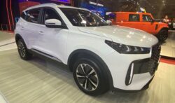 SUV sporty, berprestasi tinggi Chery Tiggo Cross