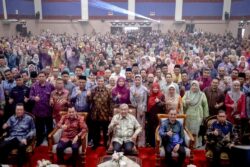 Kumpul sejarawan, ahli profesional cungkil fikrah Tun Abdullah – Ahmad Zahid
