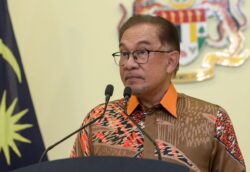 Permohonan rujuk persoalan ditolak, Anwar akan kemuka rayuan