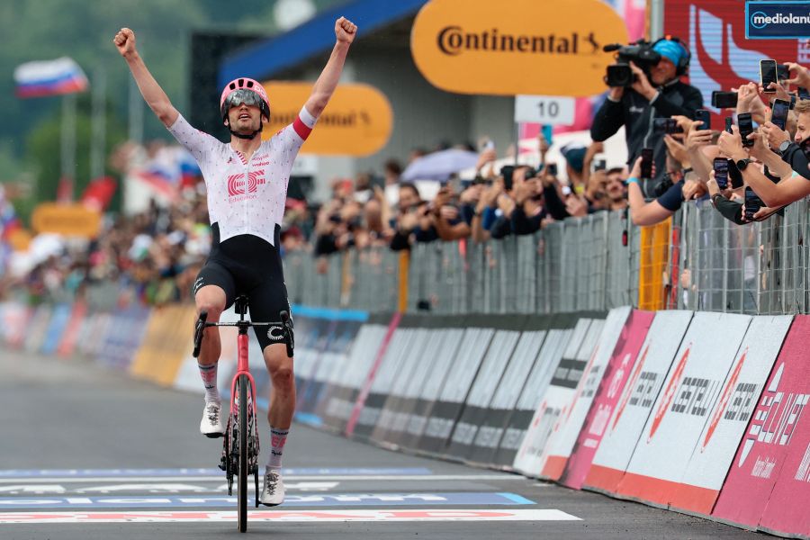 Asgreen juara peringkat 14 Giro d’Italia