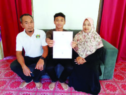Penoreh risau tak mampu hantar anak ke IPT