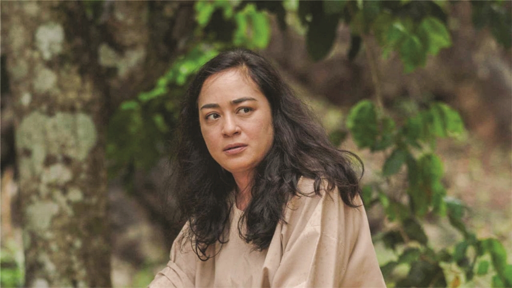 Maya Karin as Rohaya