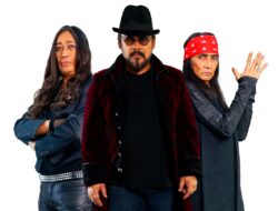 ‘Bayar separuh dulu, rock habis-habisan nanti!