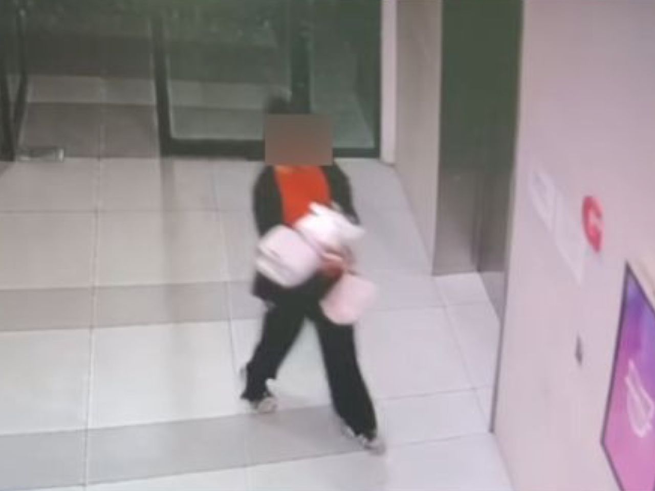 TULAR VIRAL CURI MAKANAN