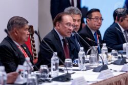 PM hadiri Mesyuarat Meja Bulat pemain industri Russia