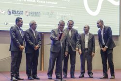 Muzium tonggak perpaduan negara – Aaron Ago