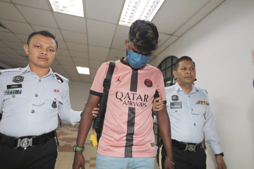 Peniaga mengaku tidak bersalah pandu Axia lawan arus