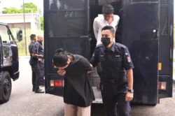 OKU lembam, rakan didakwa tujuh pertuduhan rompak kedai serbaneka