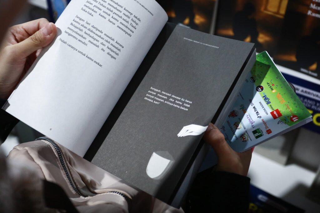Buku healing, teman jiwa di kala duka