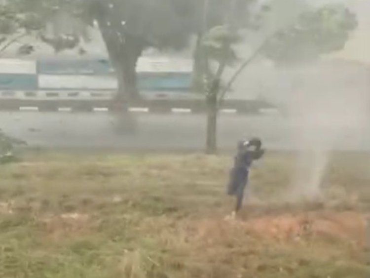 geli dikejar tornado