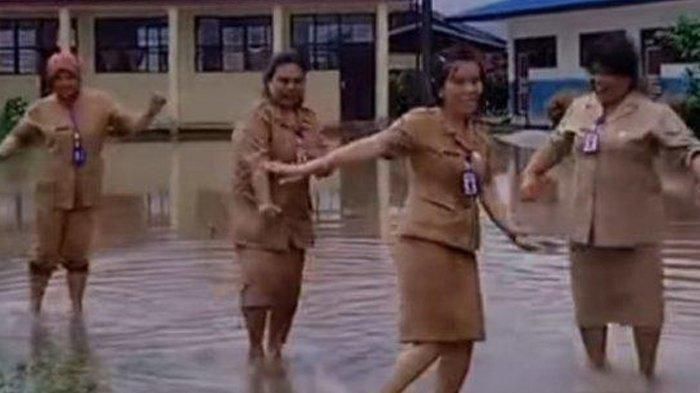 Sekolah banjir, pengetua sakan berjoget
