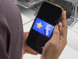 Stars Facebook lawan gifts TikTok