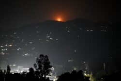 India serang Pakistan, 8 terbunuh