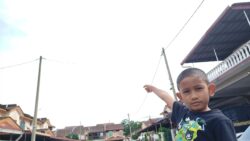 Tingkap rumah bergegar ketika letupan misteri