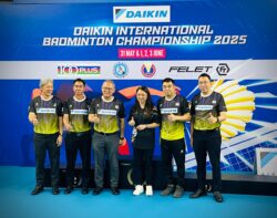 Zii Jia diseru sertai RTG