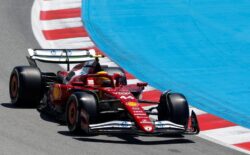 F1: Hamilton seperti kibar bendera putih