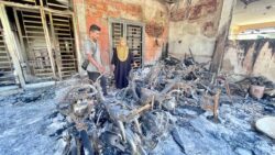 Dua beradik ditemui kaku, berpelukan dalam kebakaran rumah