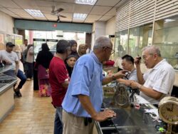 Kedai jam 60 tahun akhirnya tutup di Kota Bharu