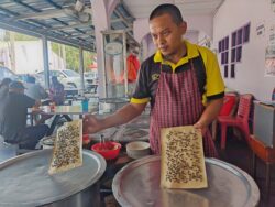 ‘Saya dipanggil bodoh kerana kedai makan dihurung lalat’