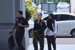 Wanita didakwa muat naik sijil nikah palsu dengan kerabat diraja