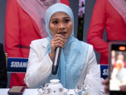 ‘Menang saman fitnah, saya sarung tudung RM70,000 sehelai’