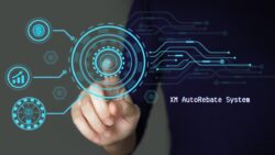 Bagaimanakah sistem auto rebat XM bantu rakan niaga menjadi peneraju industri dagangan?