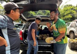 Borong musang king untuk ‘santapan’ Aidiladha