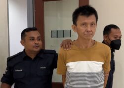 Bapa 6 anak berdepan tali gantung edar 6.38kg ekstasi