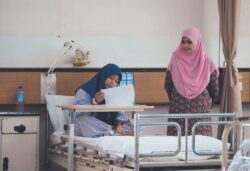 Guru mengajar di hospital lebih mencabar